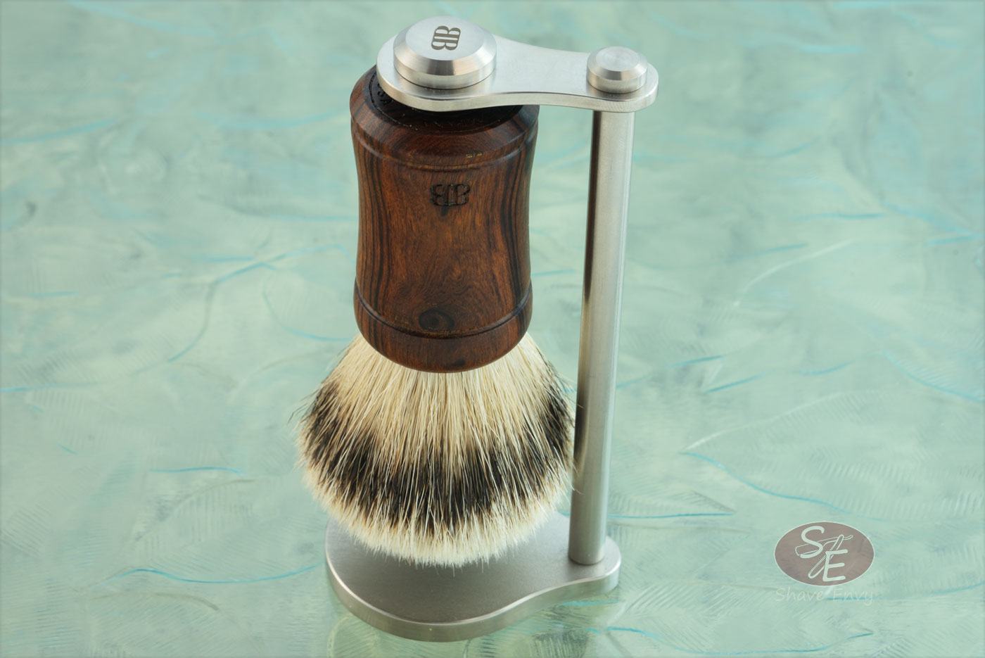 Silvertip Shaving Brush with Magnetic Stand - Ironwood (24mm Knot)