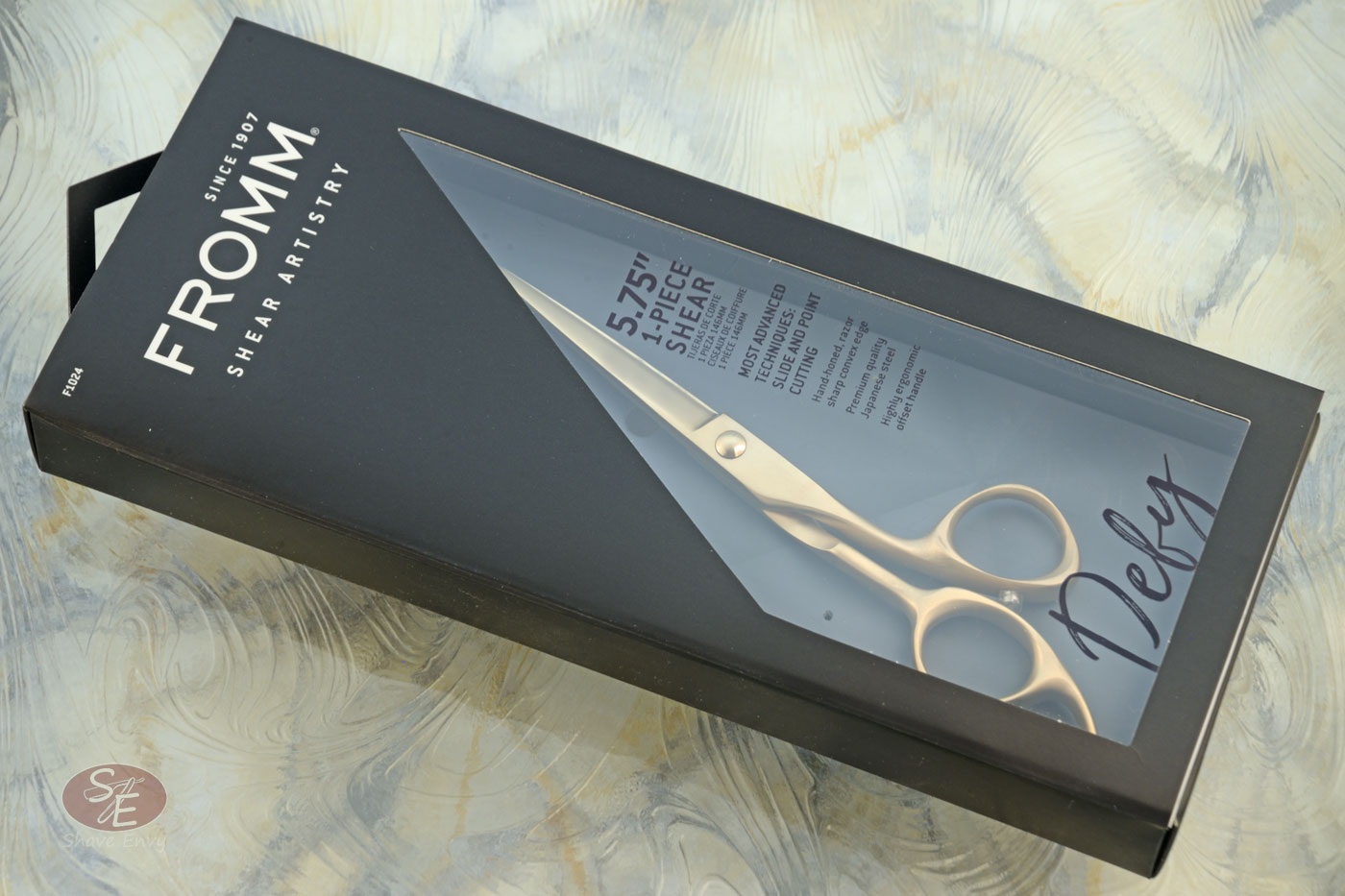 Defy Hair Shear - 5-3/4 in (F1024), Matte Gold Finish